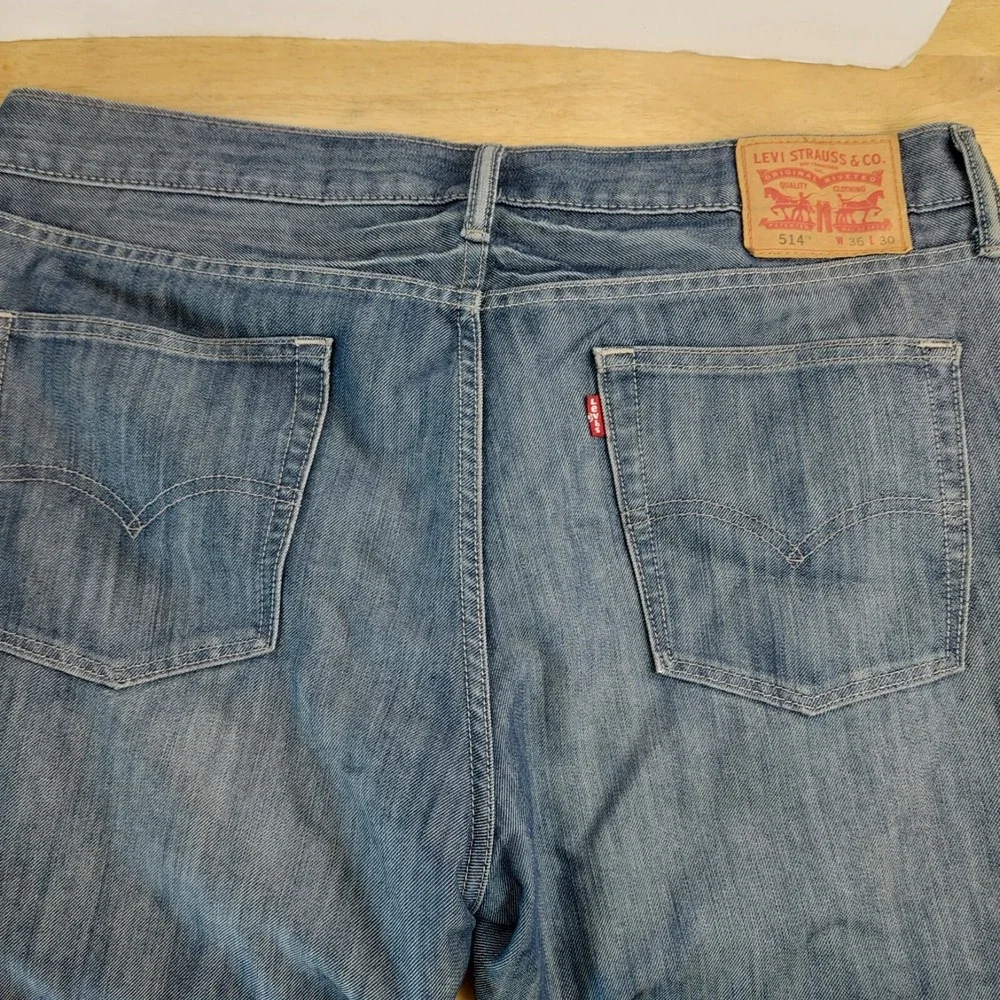 Levis 514 Straight Fit Mens 36x30 Blue Medium Wash Denim Jeans 00514-0381